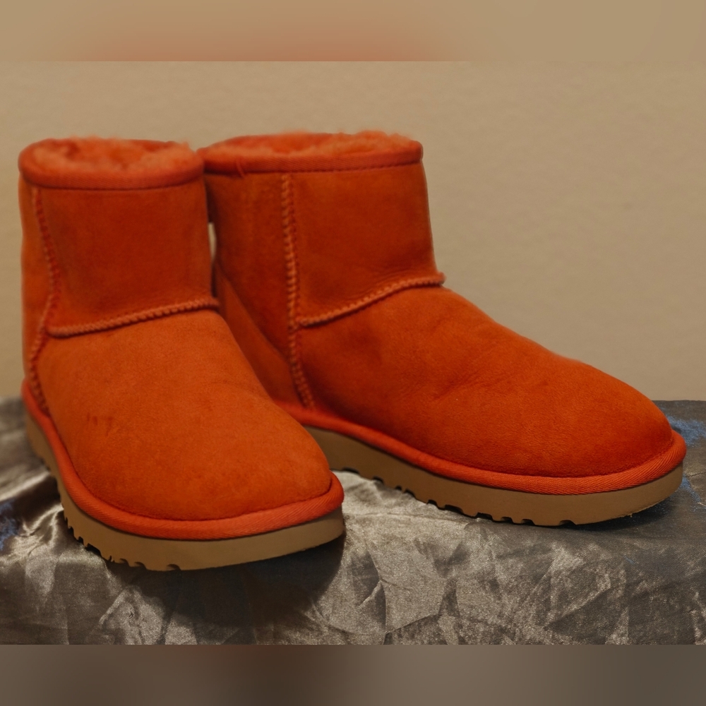 UGG Classic Mini II Pumpkin Spice